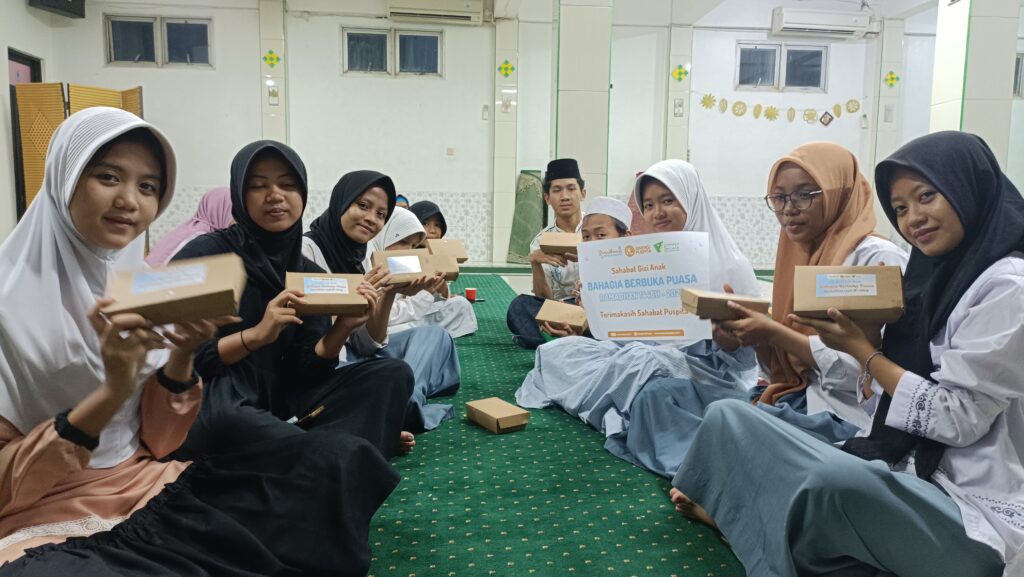 Tebar Kebahagiaan Buka Puasa