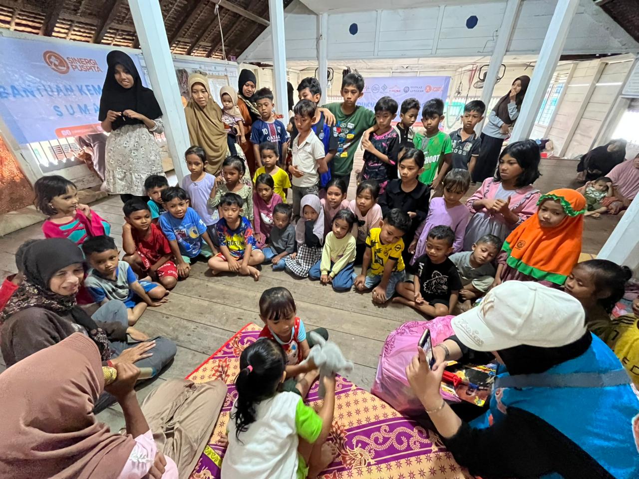 Relawan Sinergi Puspita menciptakan ruang aman untuk anak-anak terdampak bencana di Aceh