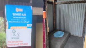Pembangunan fasilitas MCK oleh Sinergi Puspita di pengungsian Desa Alur Jambu, Aceh Tamiang, untuk penyintas banjir.