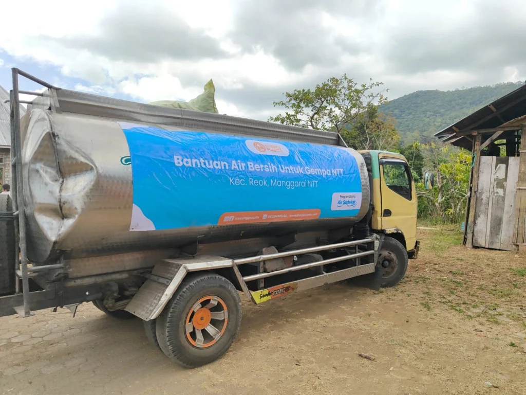 Air Bersih Pascagempa NTT Jangkau 400 Warga di Dusun Peso